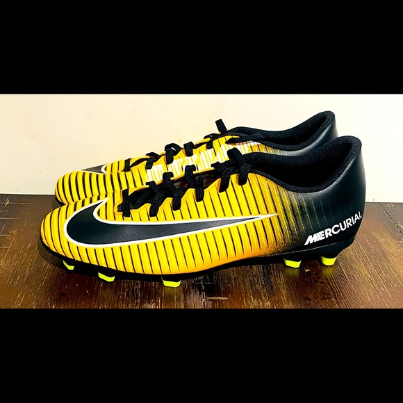 Nike Mercurial Vapor || Gold/Black Soccer Cleats 💛🖤 - Picture 1 of 7